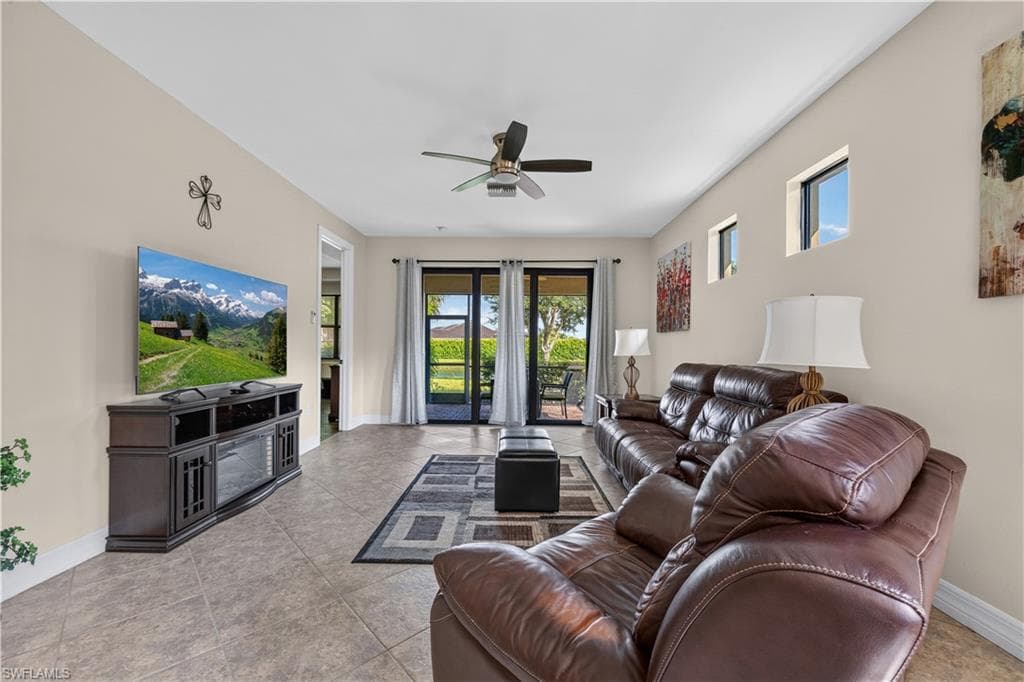 8010 Helena CT-15