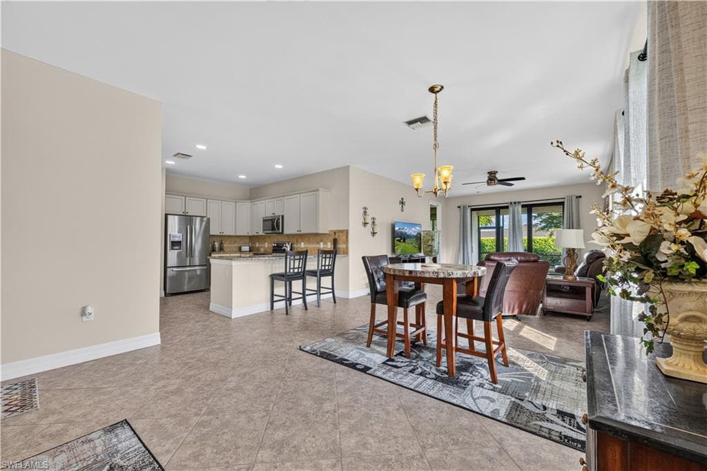 8010 Helena CT-11