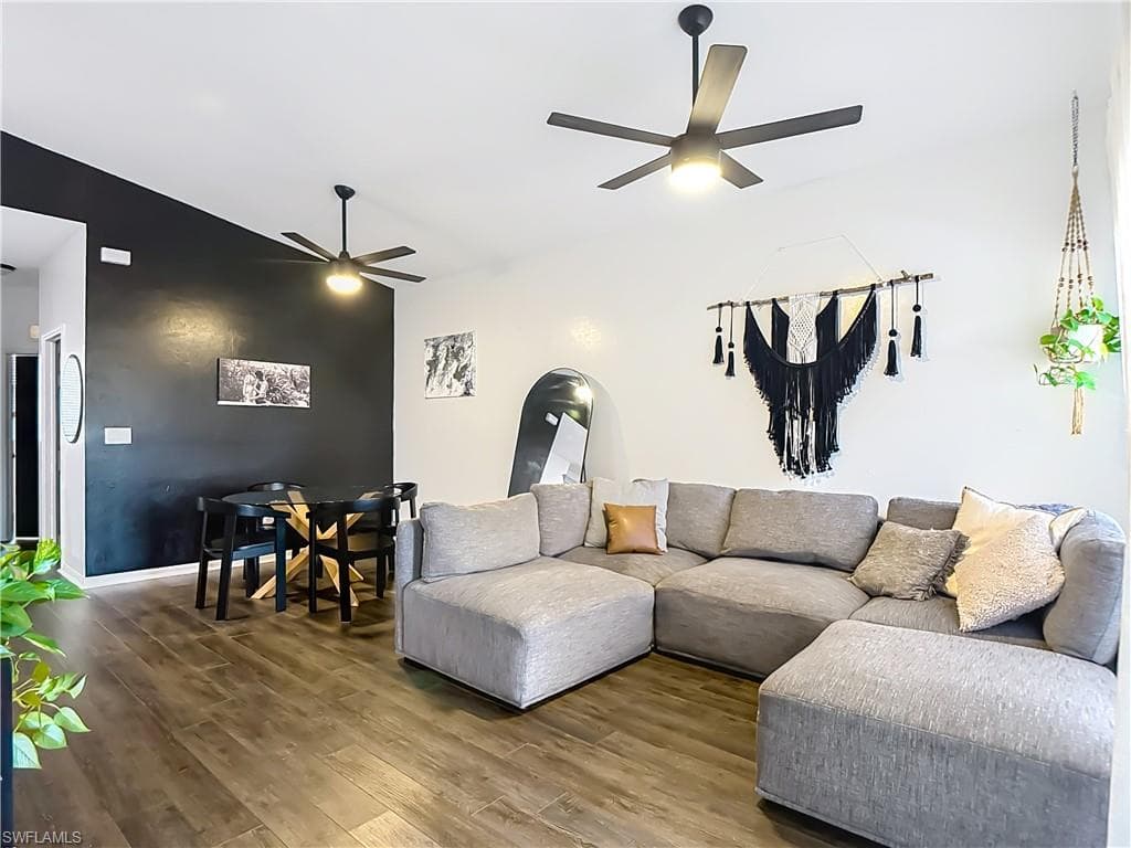 4241 Bellasol CIR 1923-13