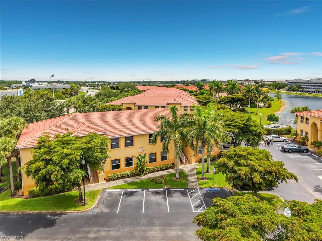 4241 Bellasol CIR 1923-41