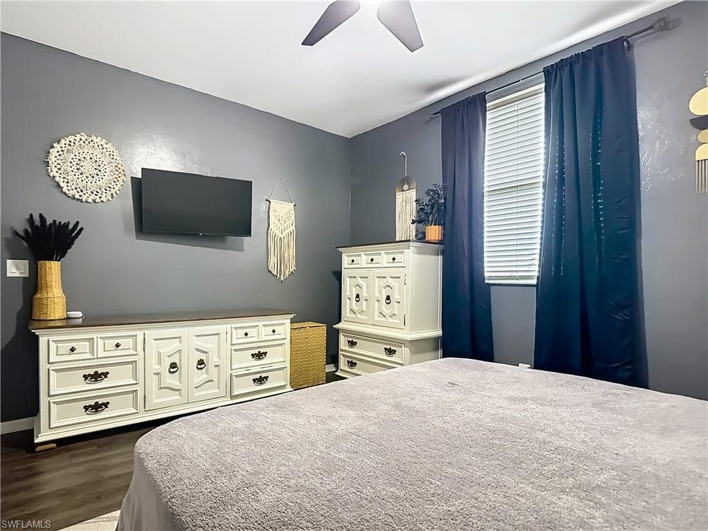 4241 Bellasol CIR 1923-15