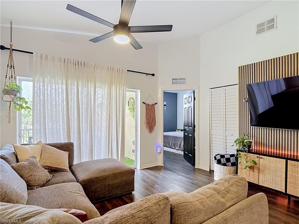 4241 Bellasol CIR 1923-8