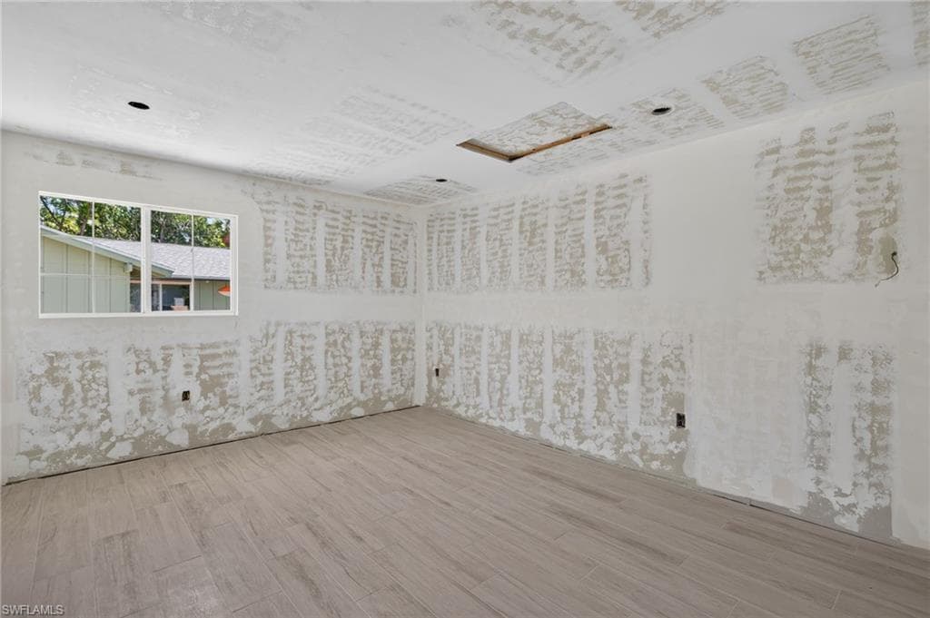 11550 Laika LN-16