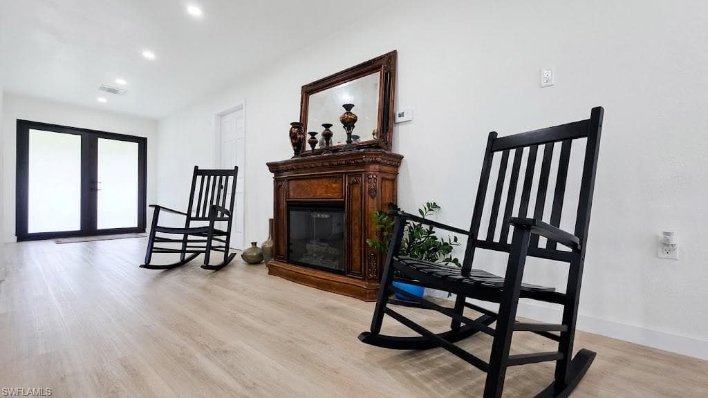 525 Granja AVE-22