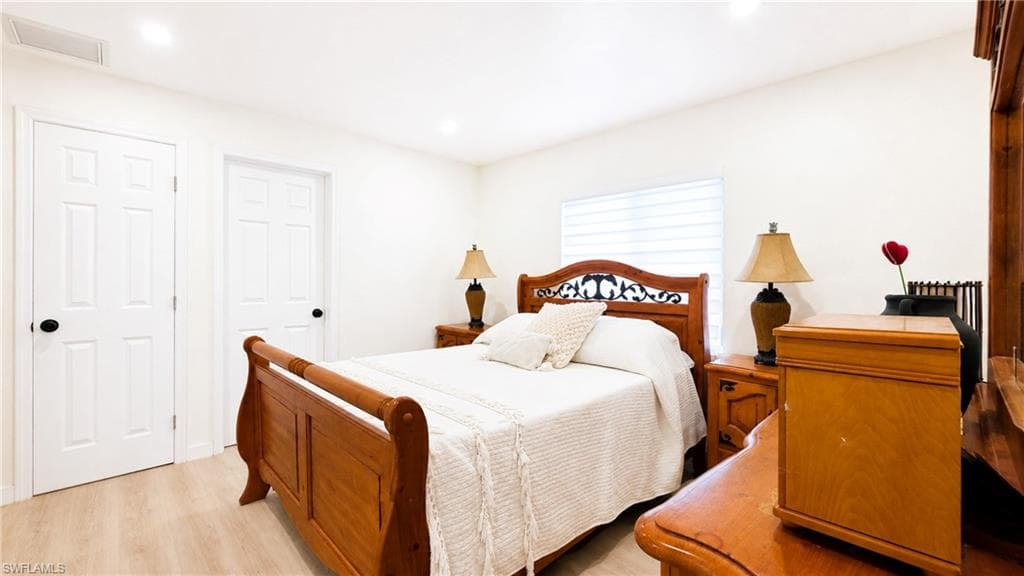 525 Granja AVE-32