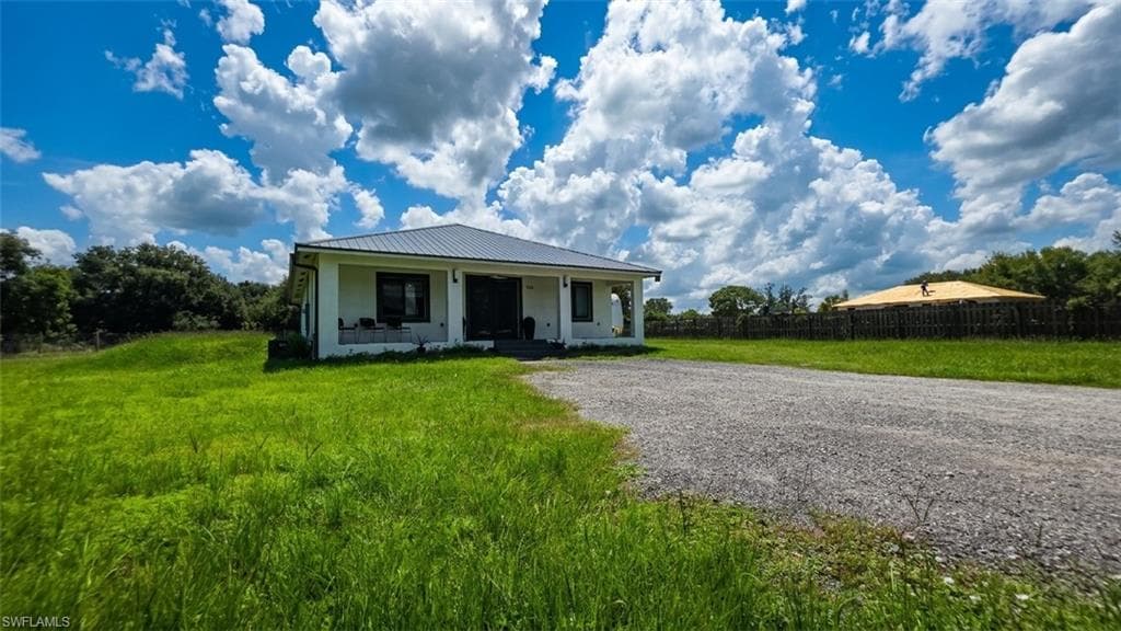 525 Granja AVE-9