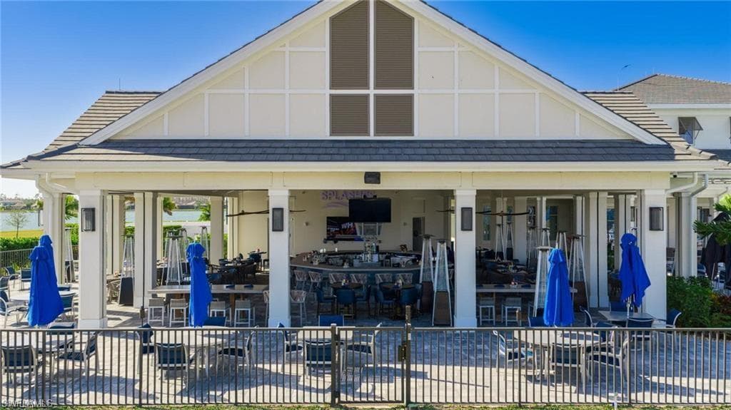 13585 Blue Bay CIR-28