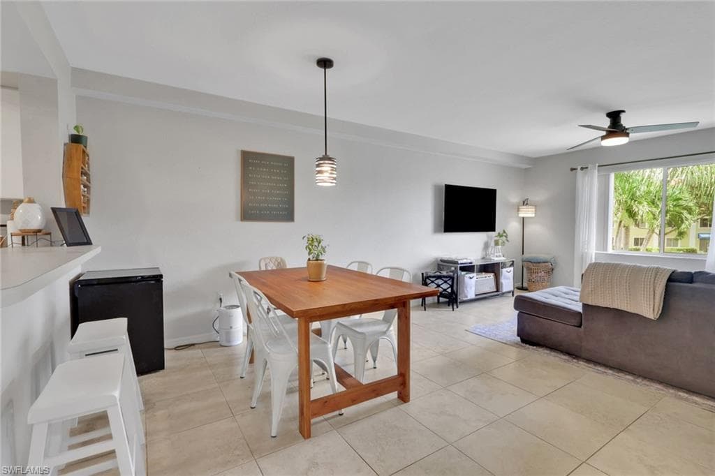 8304 Key Royal CIR 1723-6