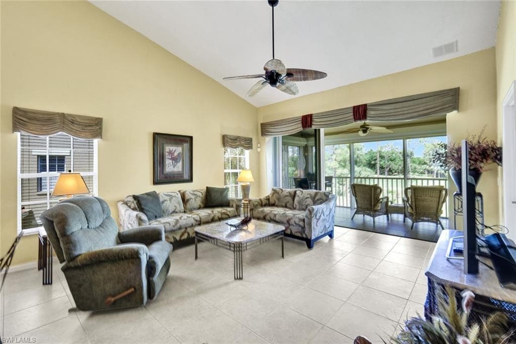 20101 Seagrove ST 705-3