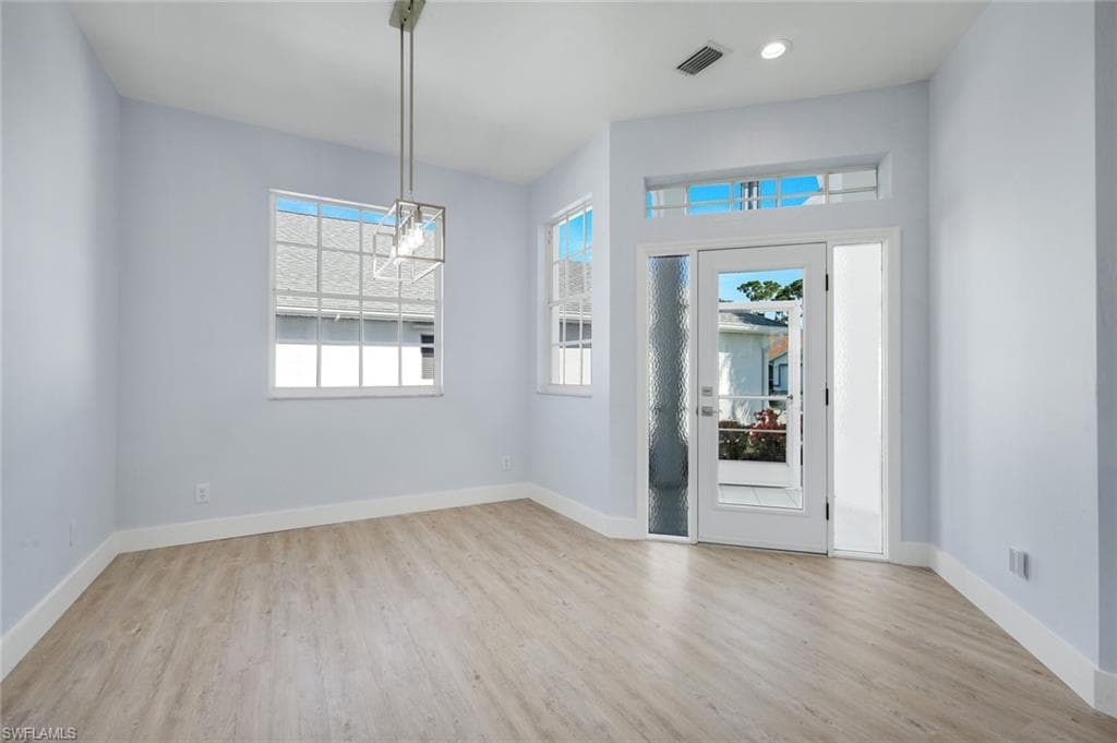 3895 Sabal Springs BLVD-13