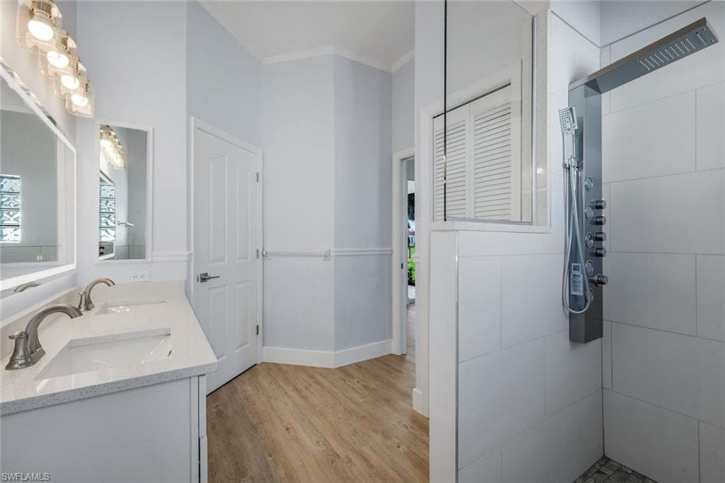 3895 Sabal Springs BLVD-26