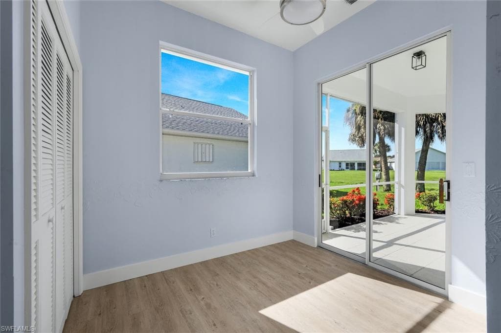 3895 Sabal Springs BLVD-22