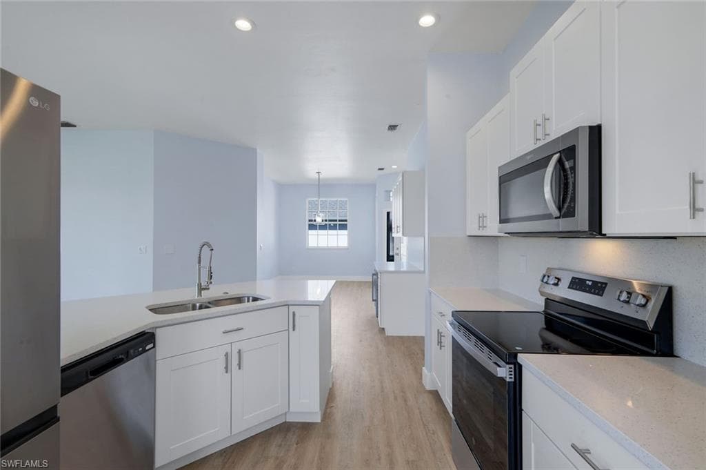 3895 Sabal Springs BLVD-20
