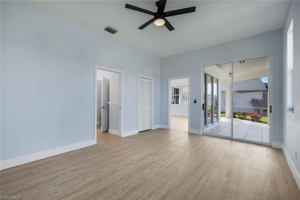 3895 Sabal Springs BLVD-24