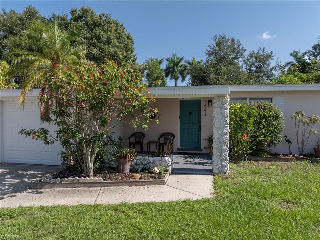 1643 Ricardo AVE-1