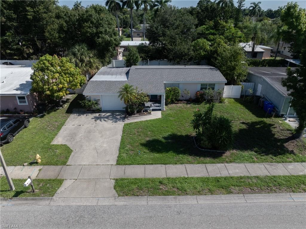 1643 Ricardo AVE-2