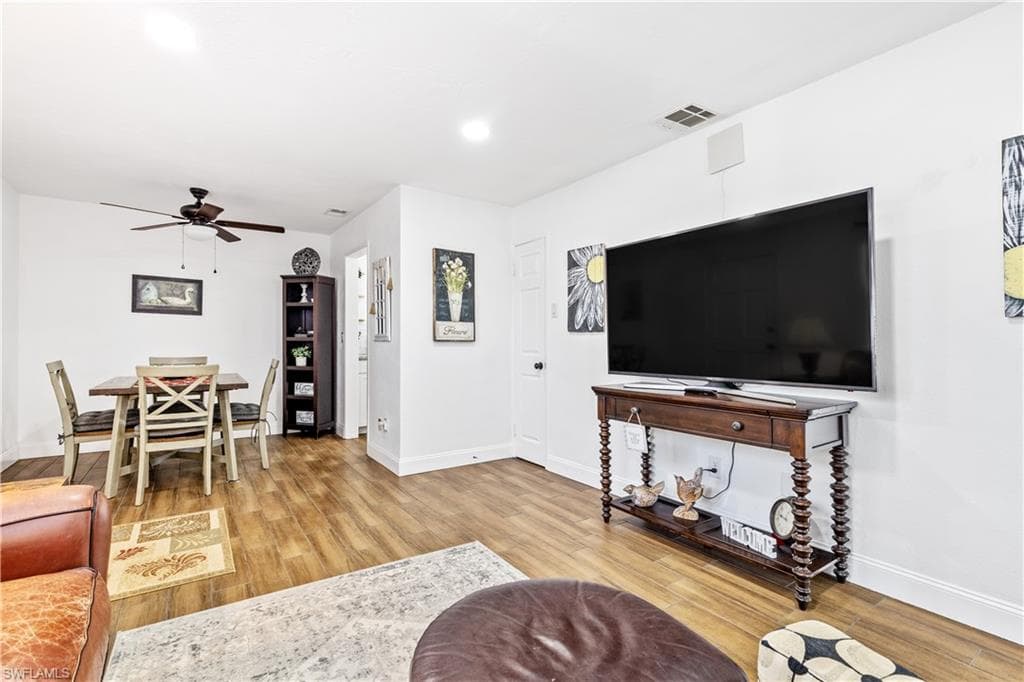 1643 Ricardo AVE-7