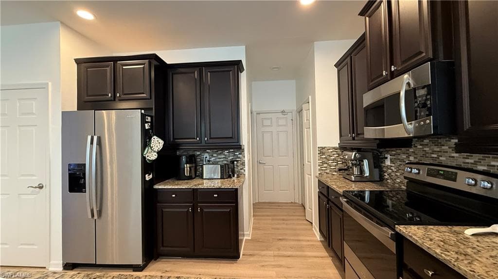 15286 SUMMIT PLACE CIR 175-7