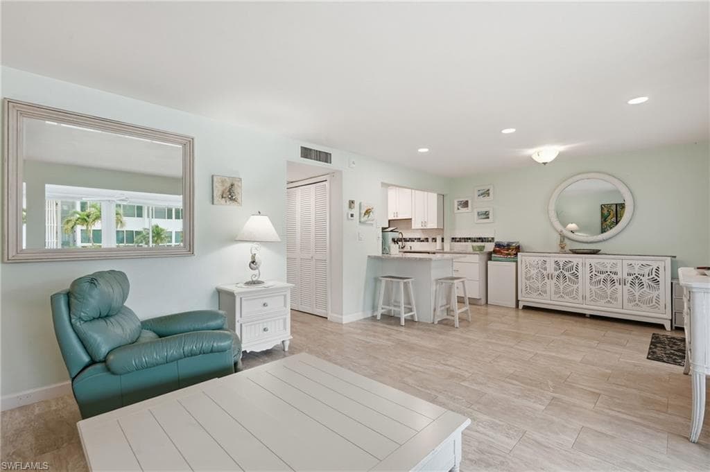 1065 Gulf Shore BLVD N 108-2