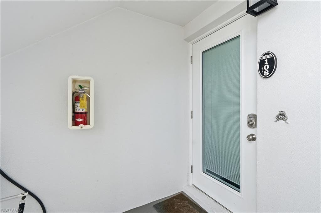 1065 Gulf Shore BLVD N 108-6