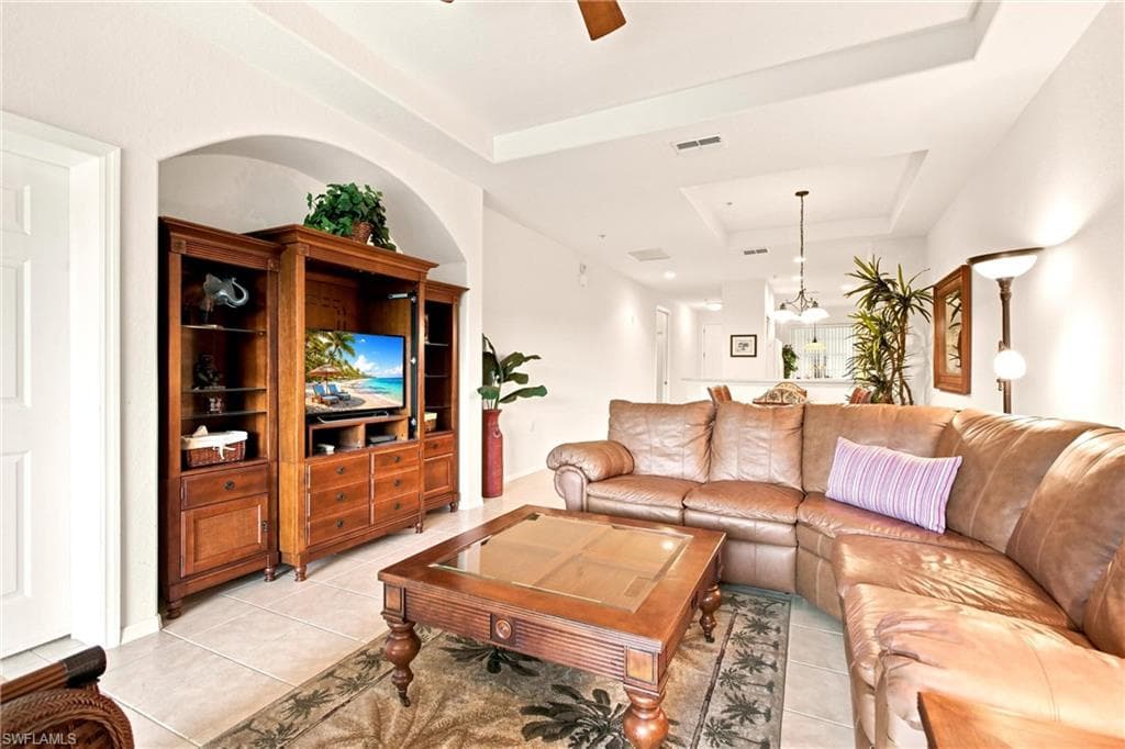 4874 Hampshire CT 303-5