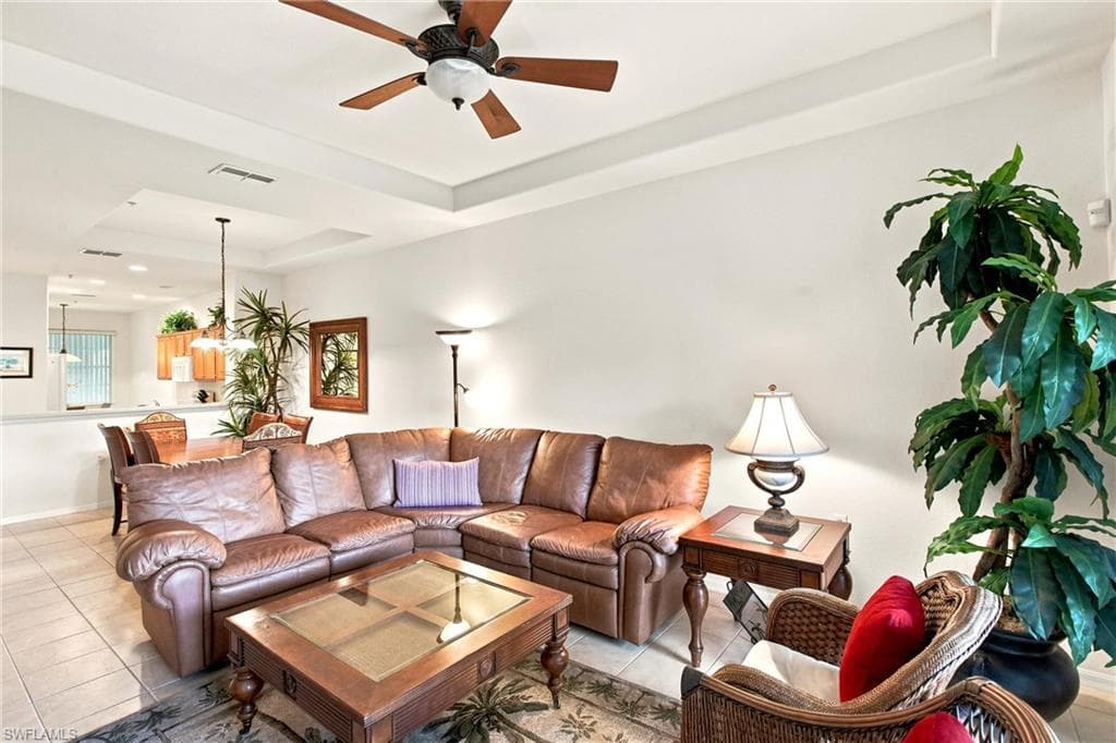 4874 Hampshire CT 303-4