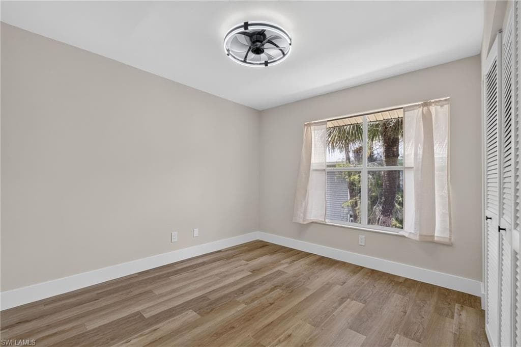 1915 Courtyard WAY 202-23