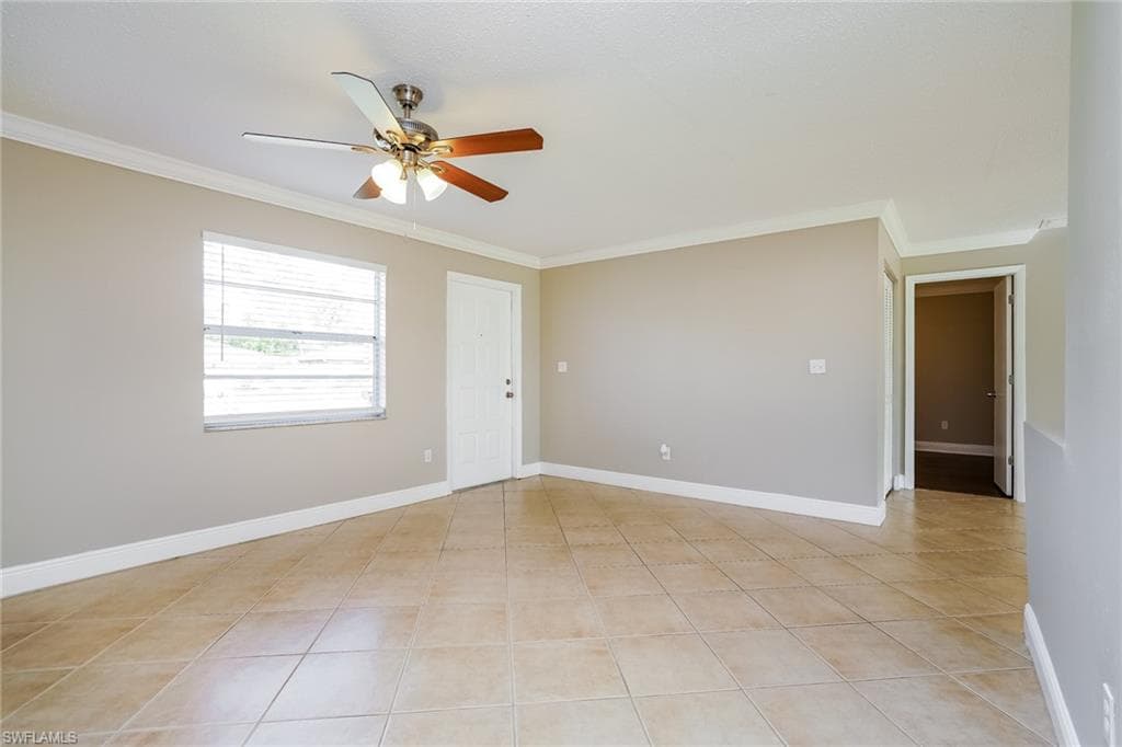19035 Miami BLVD-3
