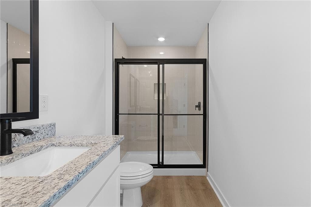 252 Lunette ST-13