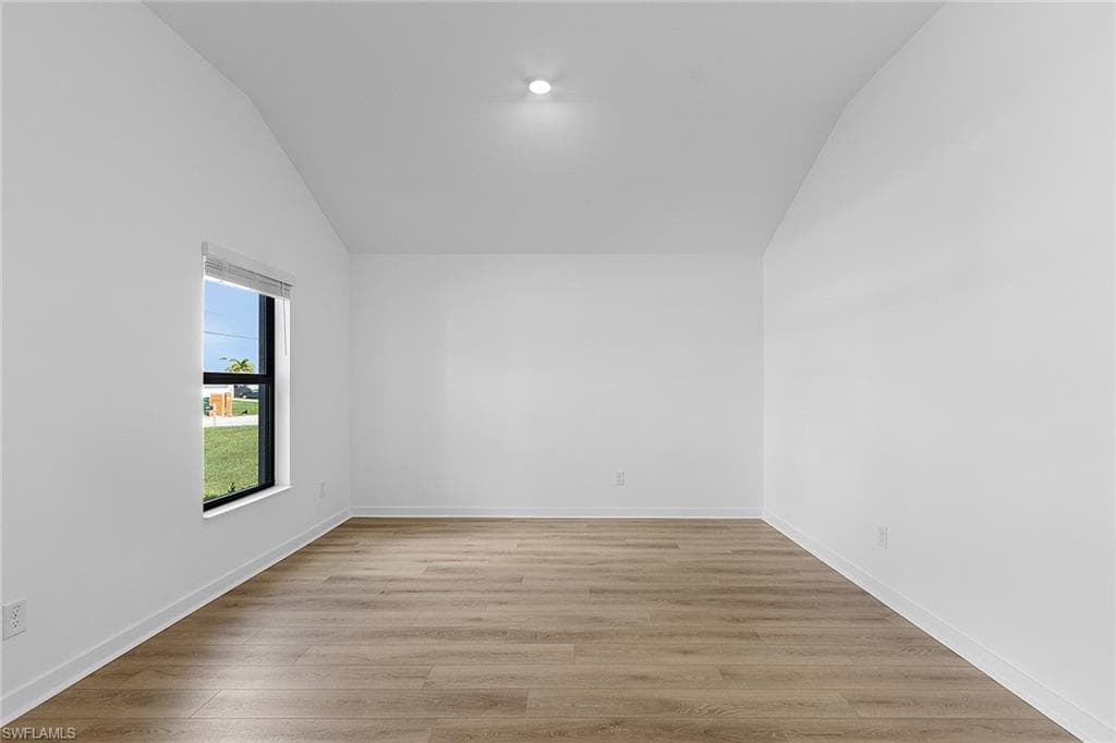252 Lunette ST-4