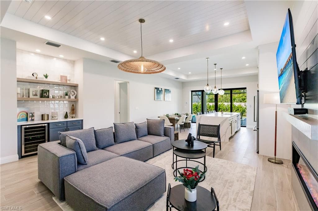 787 110th AVE N-10
