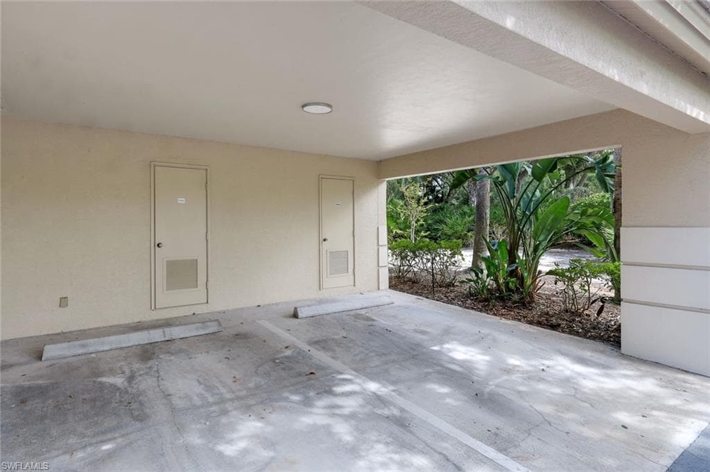 4110 Sawgrass Point DR 104-28