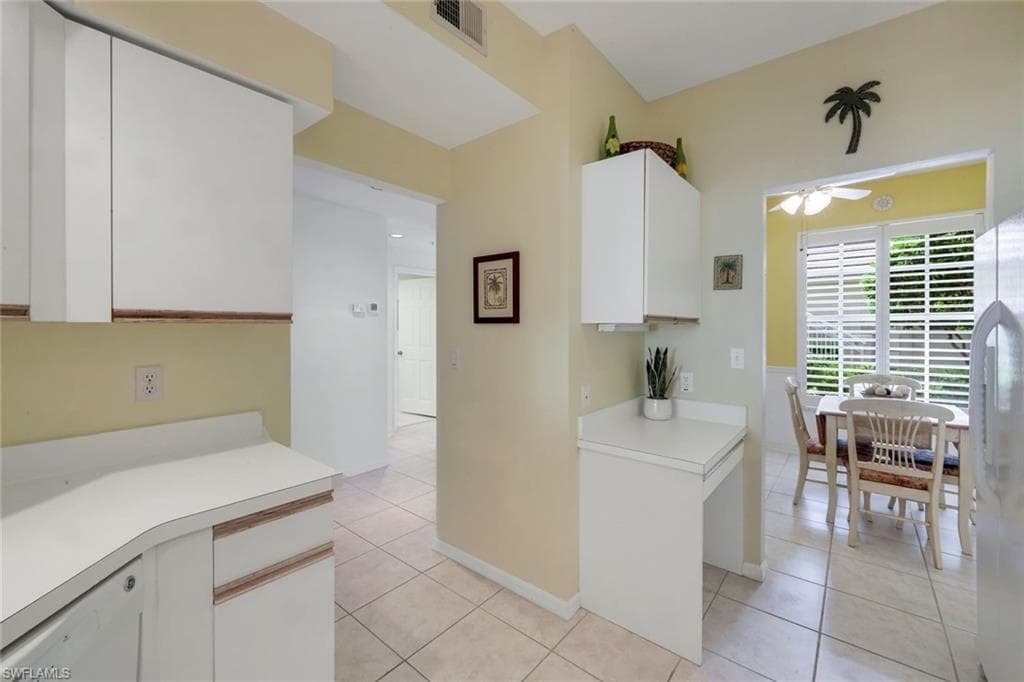 4110 Sawgrass Point DR 104-8