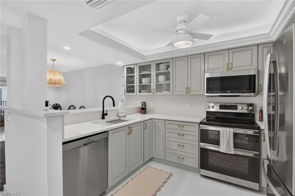 26000 Hickory BLVD 705-4