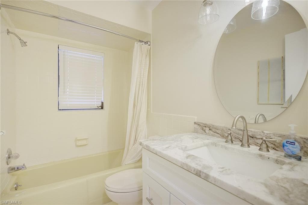3810 Cormorant Point DR-22