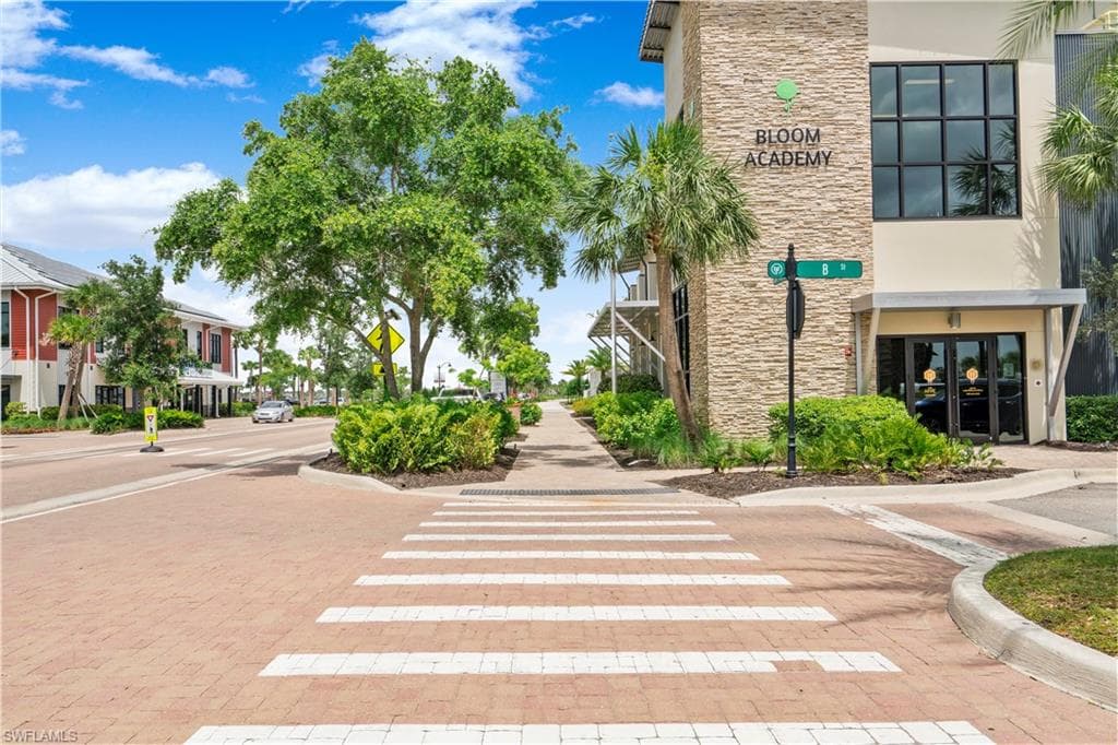 42999 Wiregrass LN-37