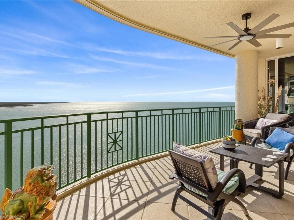970 Cape Marco DR 1501-1