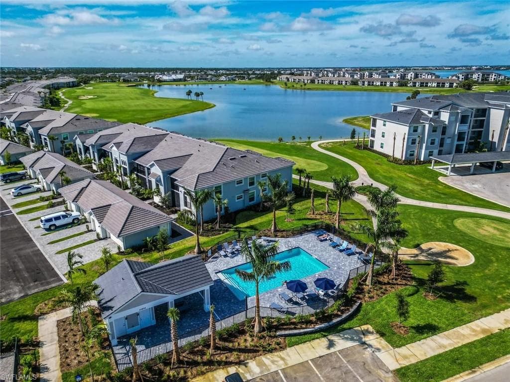 43981 Boardwalk Loop 2222-43