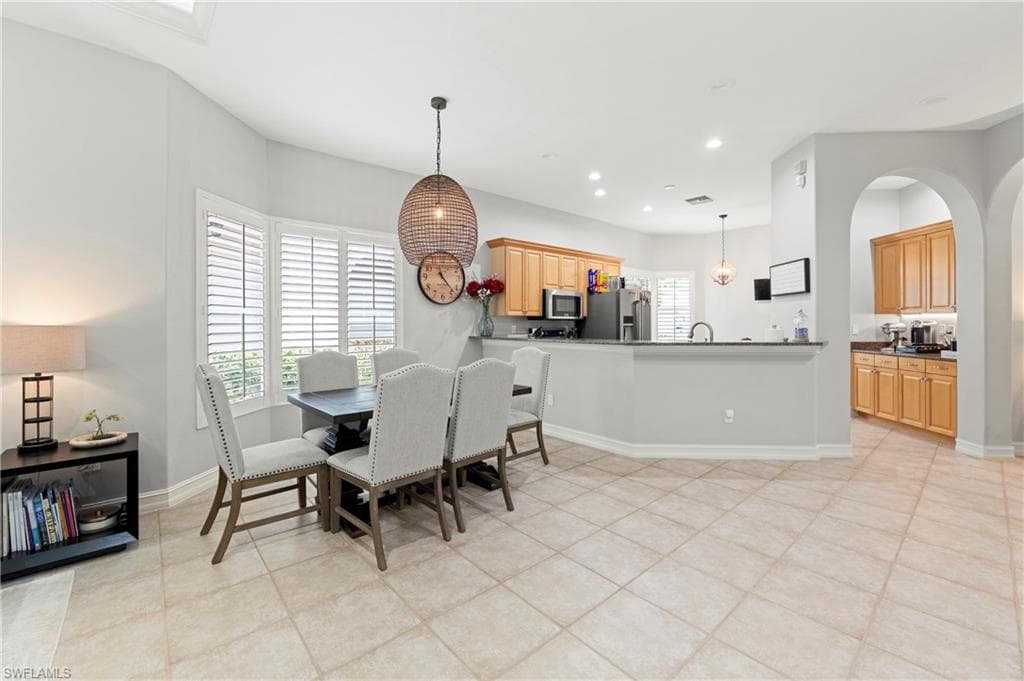 3123 Santorini CT-12