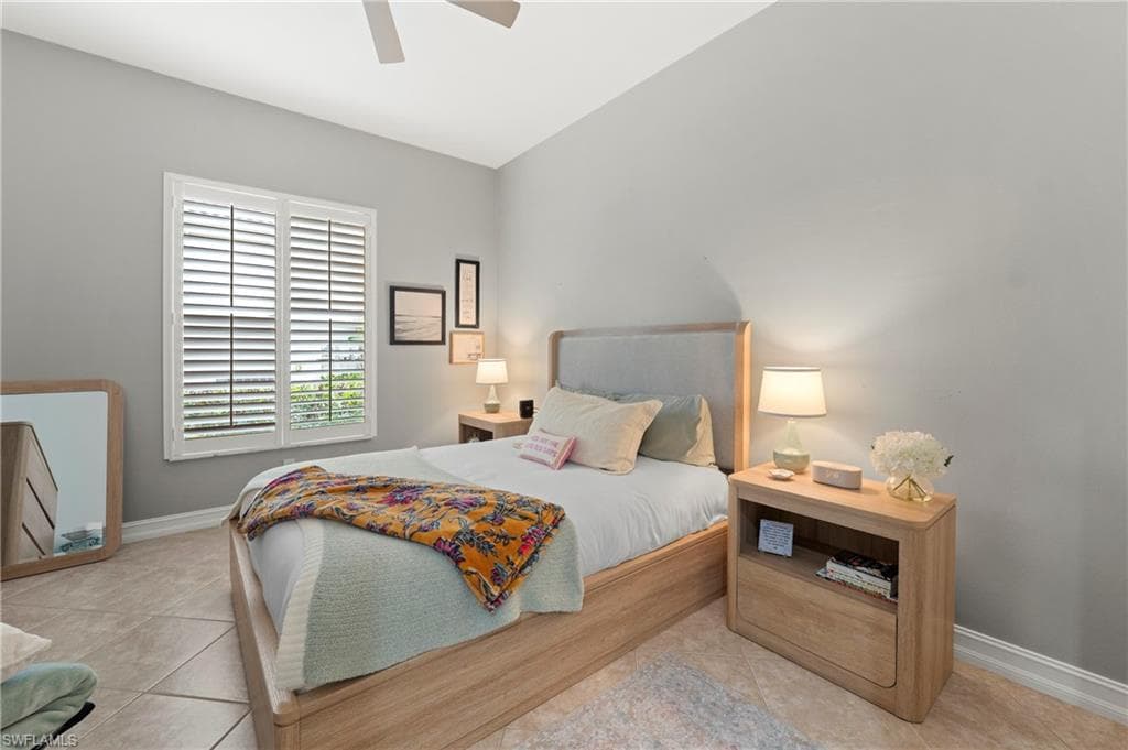 3123 Santorini CT-22