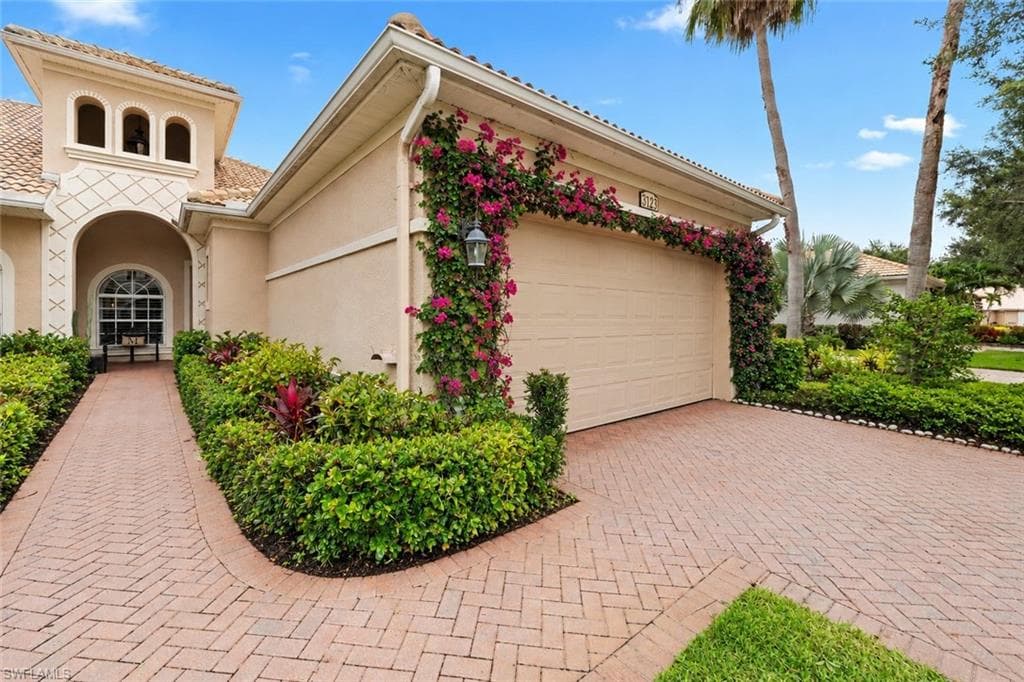 3123 Santorini CT-6