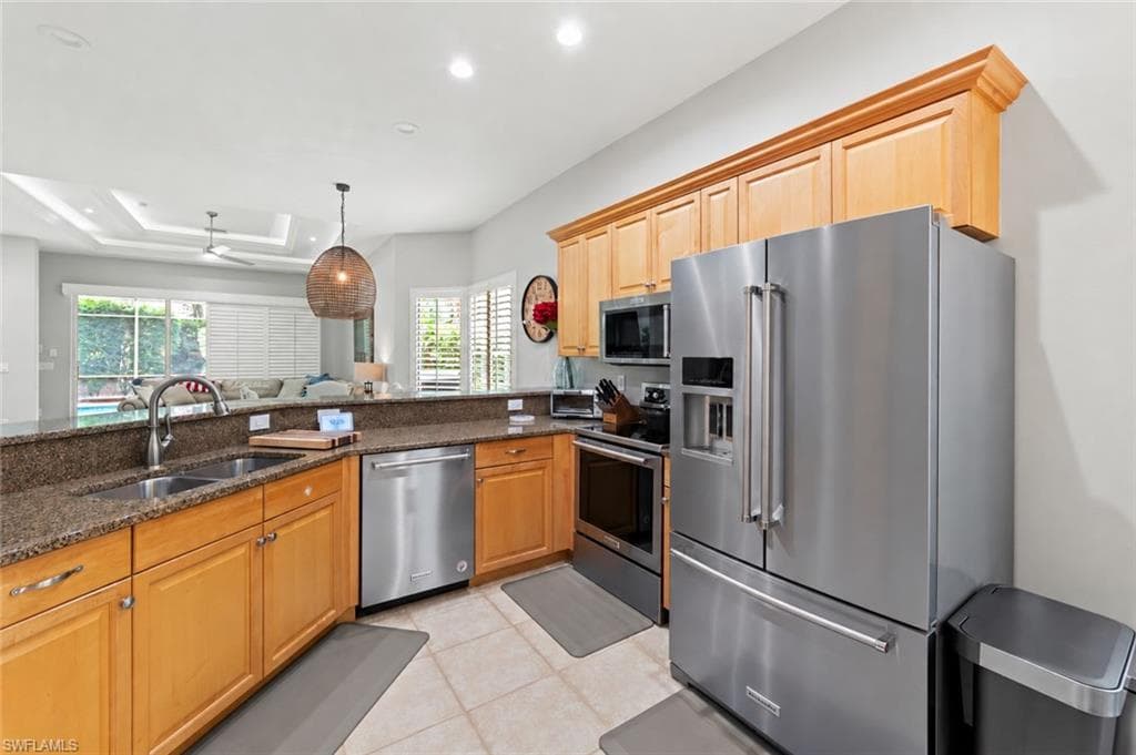 3123 Santorini CT-5