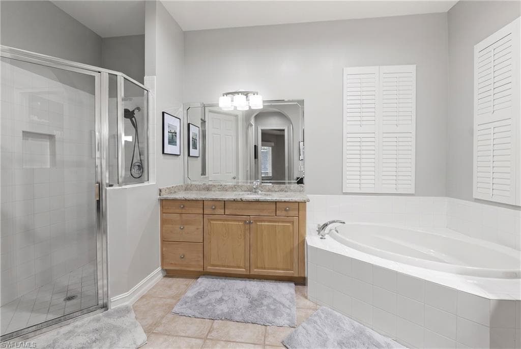 3123 Santorini CT-21