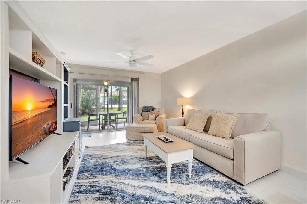 1925 Courtyard WAY F101-2