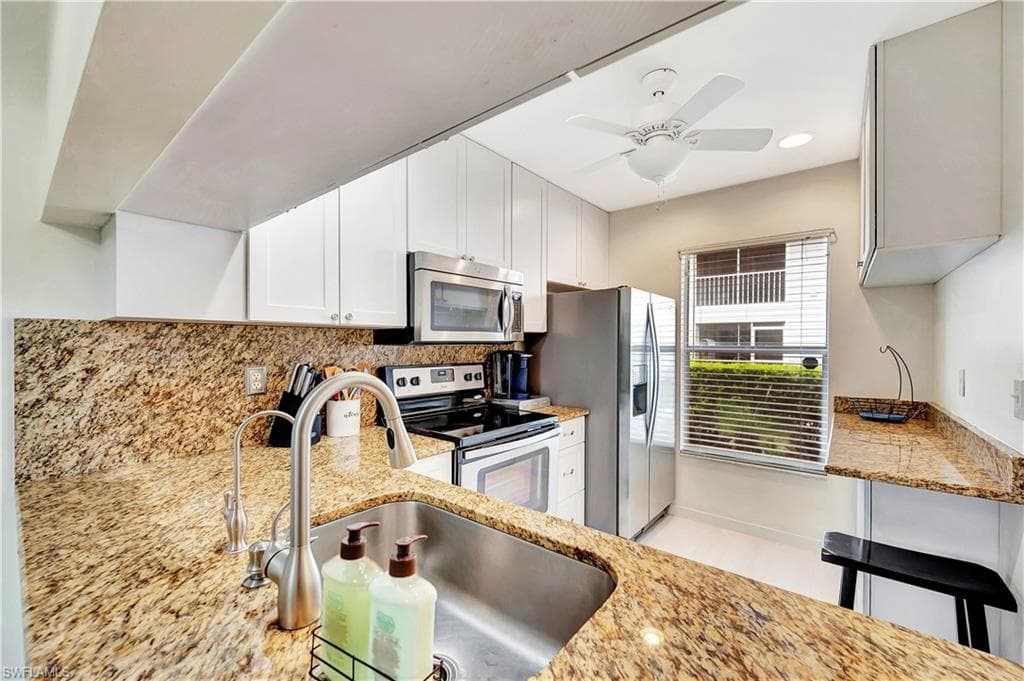1925 Courtyard WAY F101-16
