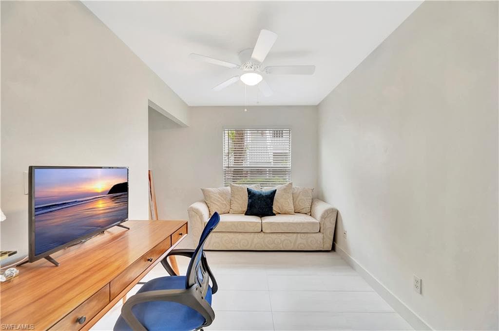 1925 Courtyard WAY F101-18