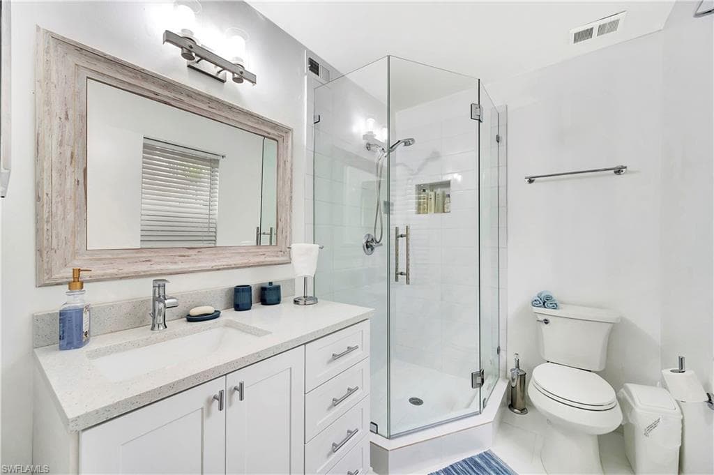 1925 Courtyard WAY F101-11