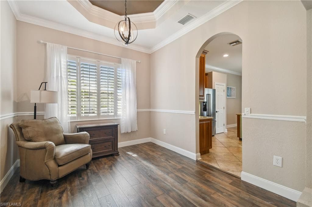 5742 Calmar Breeze LN-4