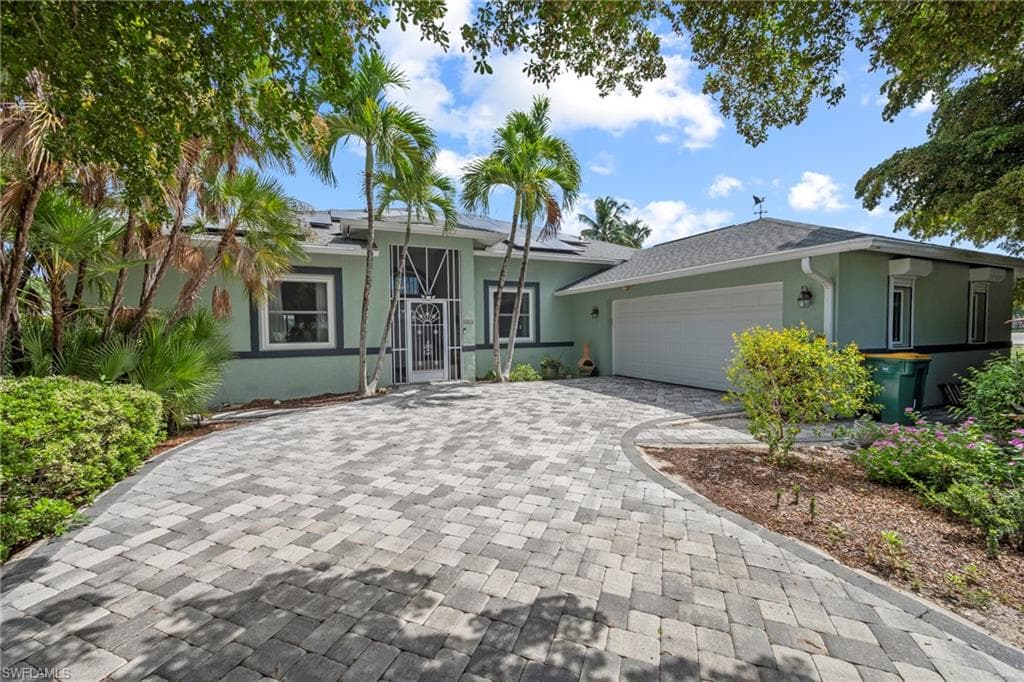 205 2nd ST-1
