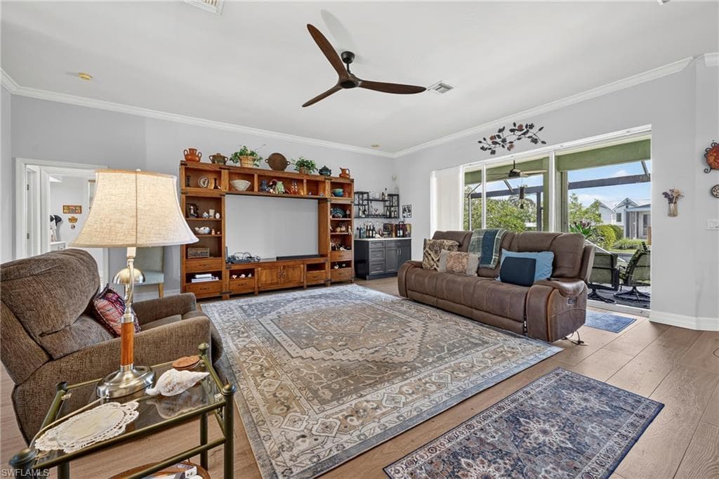 205 2nd ST-6